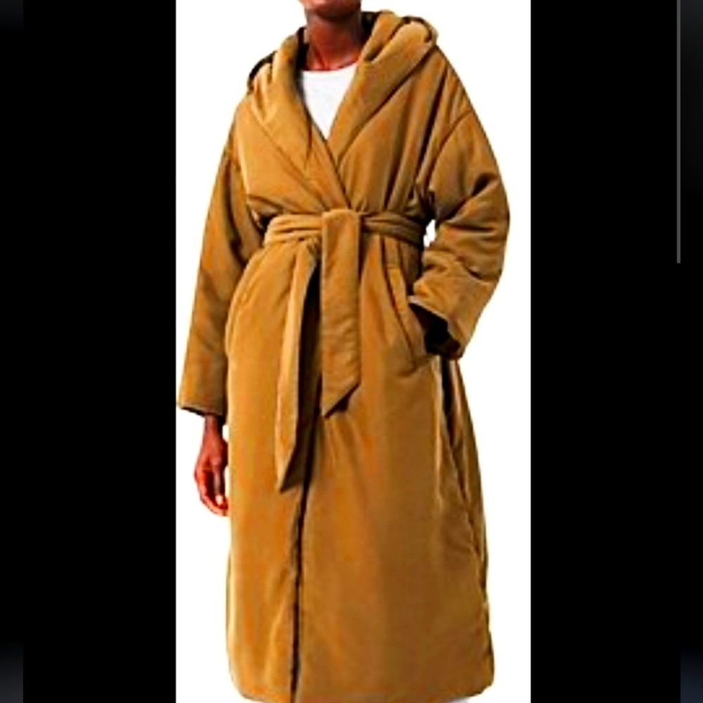 Beautiful mustard puffer coat